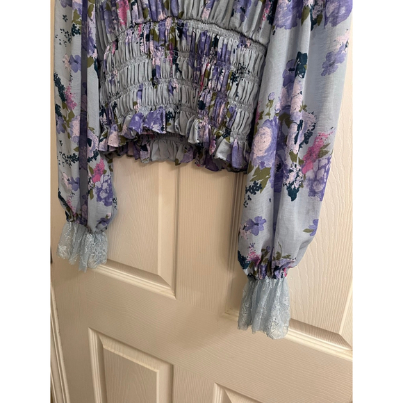 FREE PEOPLE~ LACE SMOCKED CROPPED TOP~M - Picture 8 of 10